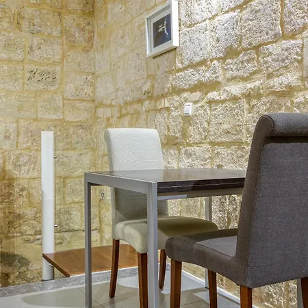 Cosy 1br In The Heart Of Vibrant By 360 Estates Apartamento Valeta