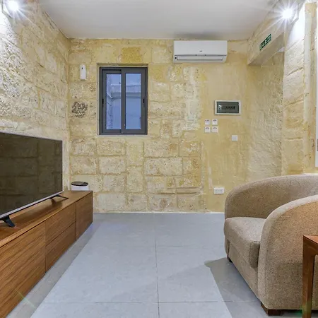 Cosy 1 Bedroom Apartment In The Heart Of Valletta *