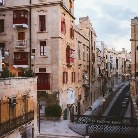 Cosy 1 Bedroom Apartment In The Heart Of Valletta Apartment *
