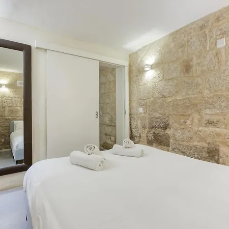 Cosy 1 Bedroom Apartment In The Heart Of Valletta *